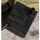 Wasserspeier Ente startend, Guß,  mit Elektro-Pumpe