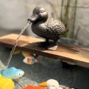 Wasserspeier Ente Guß stehend mit Solarpumpe incl....